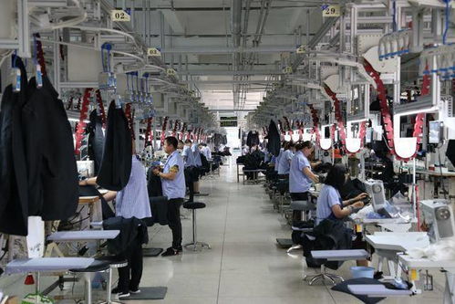 優(yōu)衣庫(kù) hm等海外客戶砍訂單,中國(guó)服裝廠轉(zhuǎn)內(nèi)銷(xiāo)努力破局
