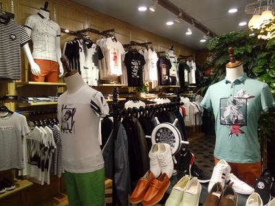 夏季T恤時尚搭配攻略大放送_夏季 T恤 男裝_搭配 穿著 潮流 時尚_零售_大竹博豪服飾連鎖